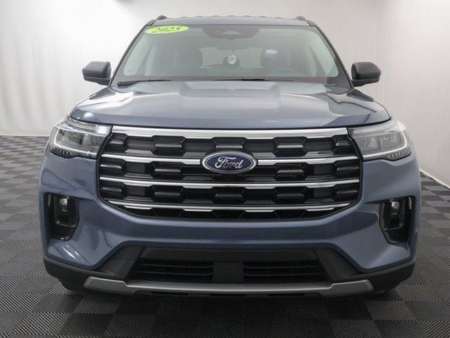 Photo of 2025 Vapor Blue Ford Explorer