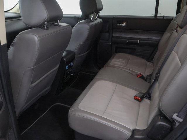Photo of 2019 Agate Black Ford Flex