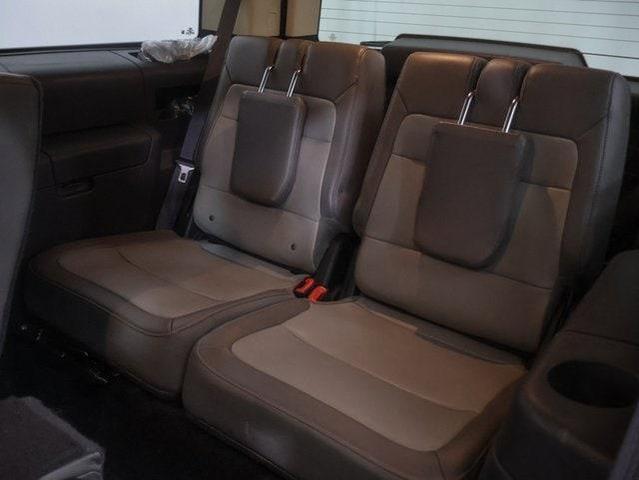 Photo of 2019 Agate Black Ford Flex