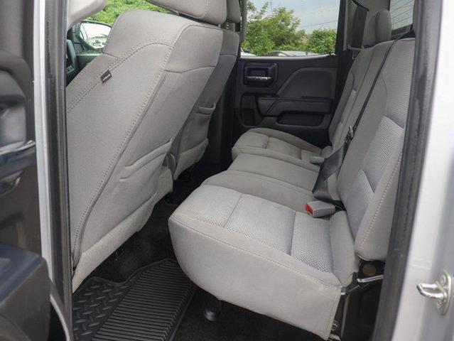 Photo of 2018 Silver Ice Chevrolet Silverado 1500