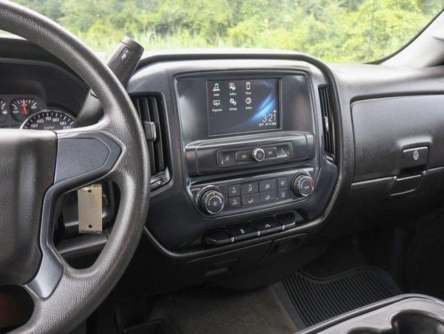 Photo of 2018 Silver Ice Chevrolet Silverado 1500
