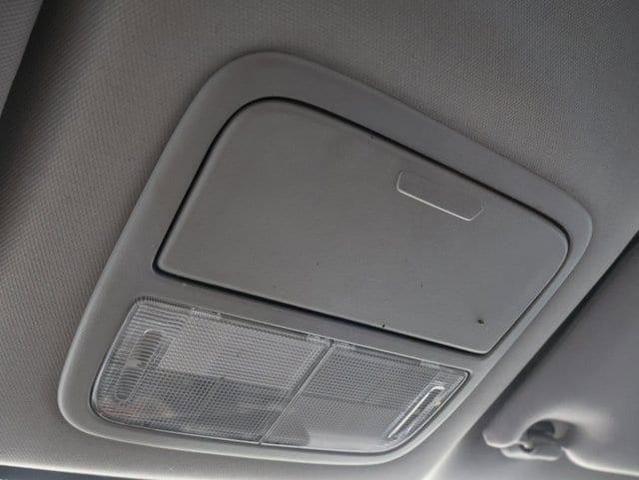 Photo of 2013 White Honda Ridgeline