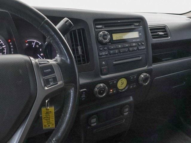 Photo of 2013 White Honda Ridgeline