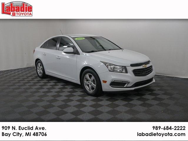 Photo of 2016 Summit White Chevrolet Cruze Limited