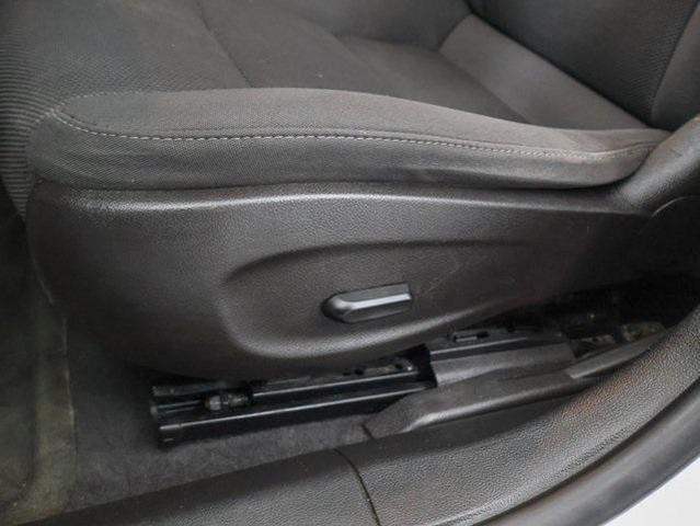 Photo of 2016 Summit White Chevrolet Cruze Limited