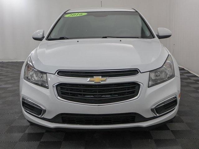 Photo of 2016 Summit White Chevrolet Cruze Limited