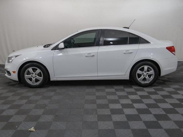 Photo of 2016 Summit White Chevrolet Cruze Limited