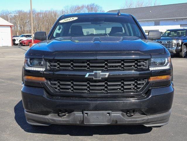 Photo of 2018 Black Chevrolet Silverado 1500
