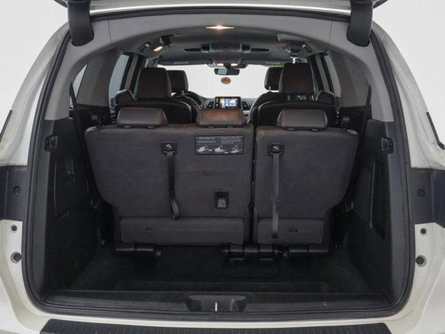 Photo of 2018 White Diamond Pearl Honda Odyssey