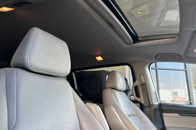 Photo of 2023 Lunar Silver Metallic Honda Odyssey