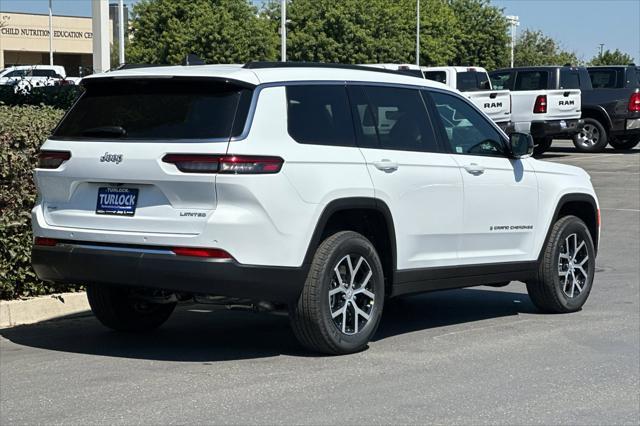 Photo of 2025 Bright White Clearcoat Jeep Grand Cherokee L