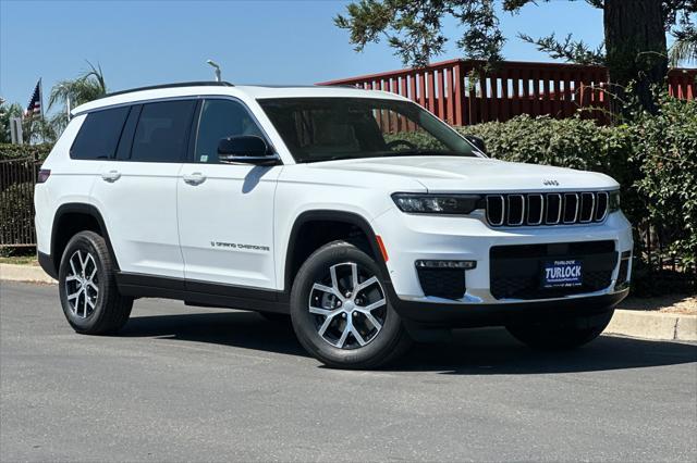 Photo of 2025 Bright White Clearcoat Jeep Grand Cherokee L