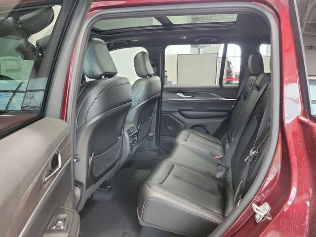 Photo of 2025 Velvet Red Pearlcoat Jeep Grand Cherokee