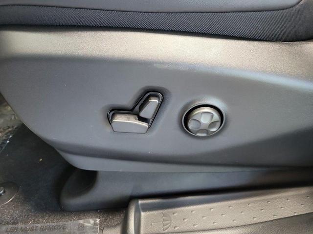 Photo of 2026 PW7 Chrysler Pacifica