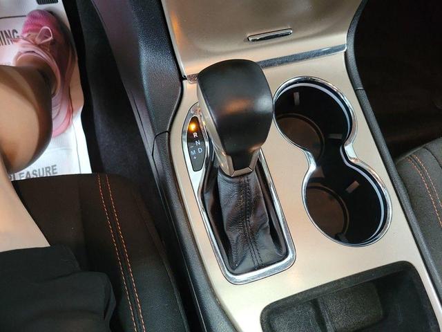 Photo of 2016 Granite Crystal Clearcoat Metallic Jeep Grand Cherokee