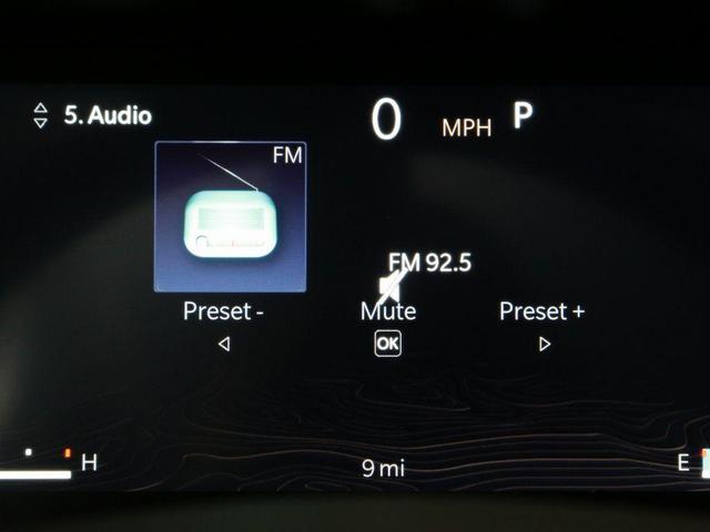 Photo of 2025 Silver Zynith Jeep Grand Cherokee L