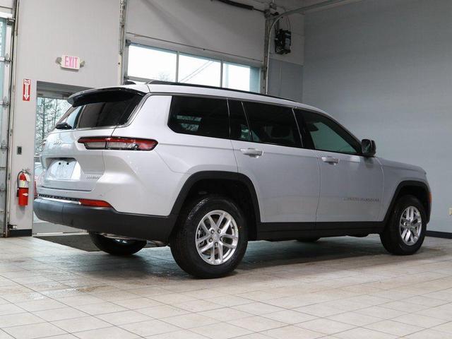 Photo of 2025 Silver Zynith Jeep Grand Cherokee L