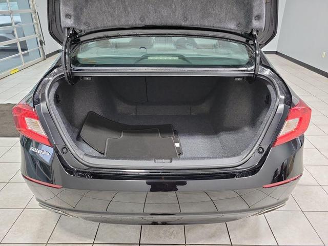 Photo of 2018 Crystal Black Pearl Honda Accord