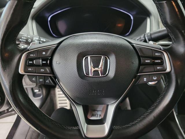 Photo of 2018 Crystal Black Pearl Honda Accord