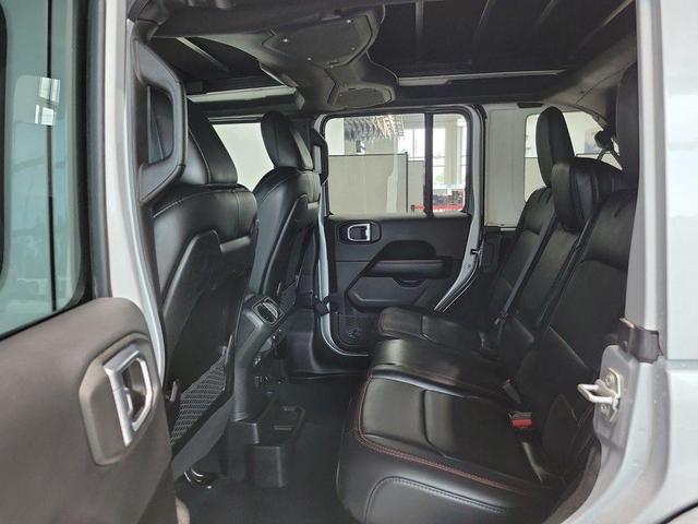 Photo of 2024 Silver Zynith Clearcoat Jeep Wrangler