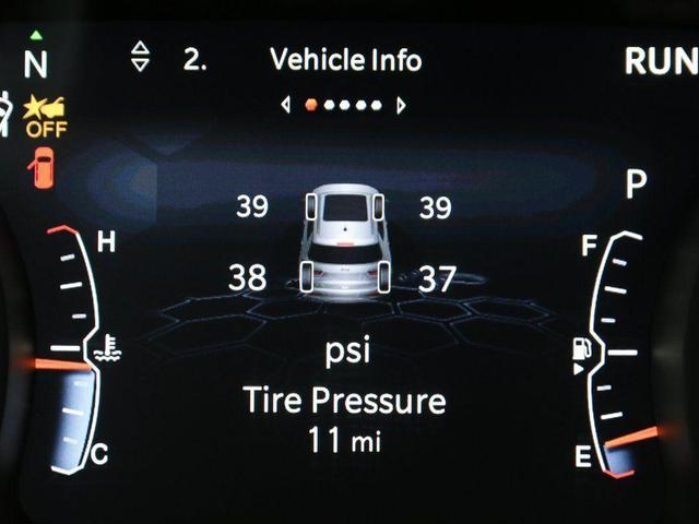 Photo of 2025 Silver Zynith Jeep Compass