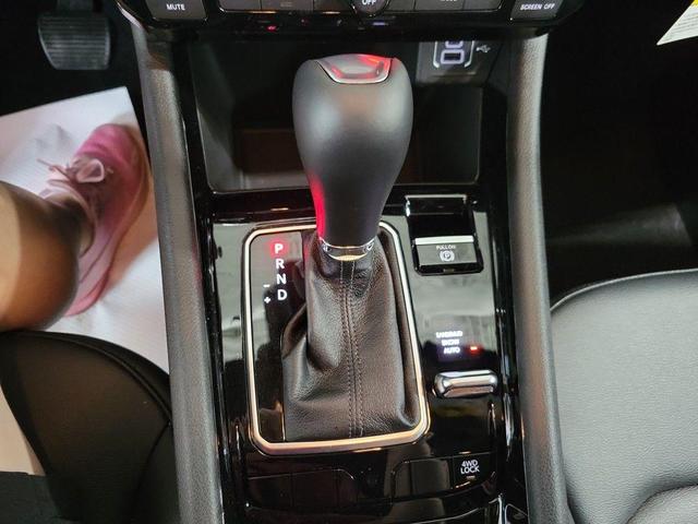 Photo of 2025 Silver Zynith Jeep Compass