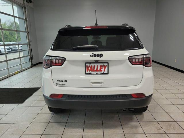 Photo of 2022 Bright White Clearcoat Jeep Compass