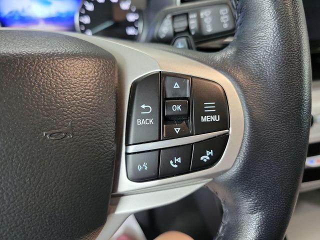 Photo of 2021 Agate Black Metallic Ford Explorer
