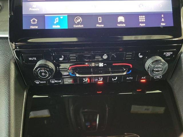 Photo of 2025 Diamond Black Jeep Grand Cherokee