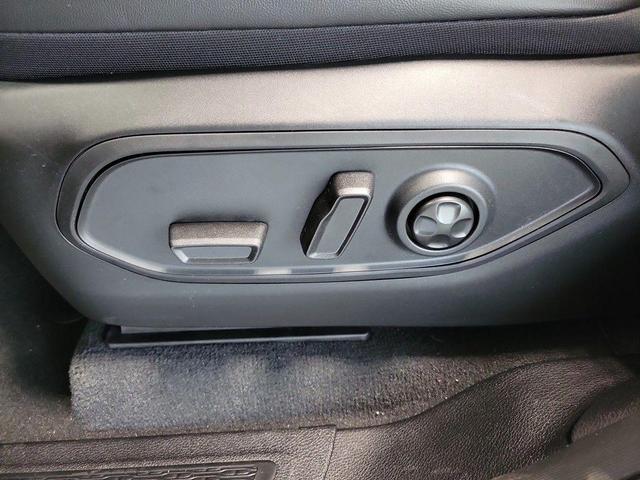 Photo of 2025 Diamond Black Jeep Grand Cherokee