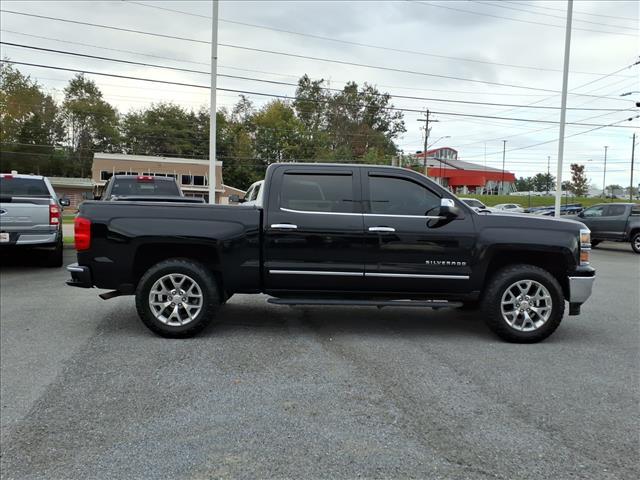 Photo of 2015 Black Chevrolet Silverado 1500