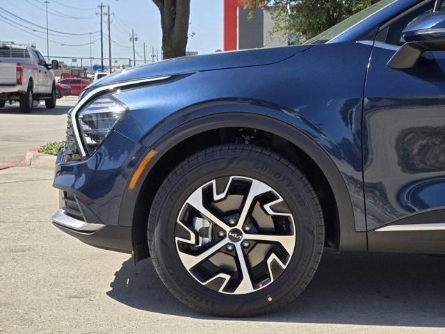 Photo of 2025 Blue Kia Sportage Hybrid