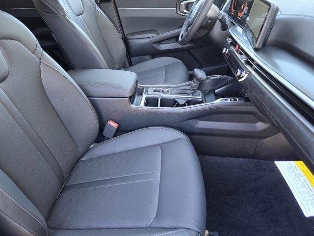 Photo of 2025 Ebony Black Kia Sorento