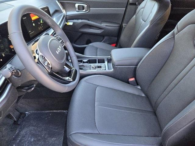 Photo of 2025 Ebony Black Kia Sorento