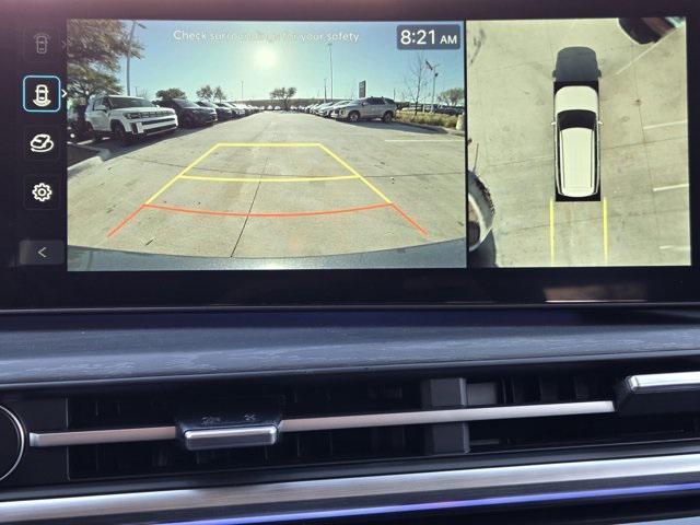 Photo of 2025 Gray Hyundai SANTA FE HEV