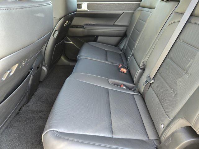 Photo of 2025 Gray Hyundai SANTA FE HEV