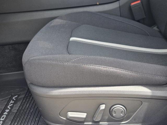 Photo of 2025 Silver Hyundai SONATA