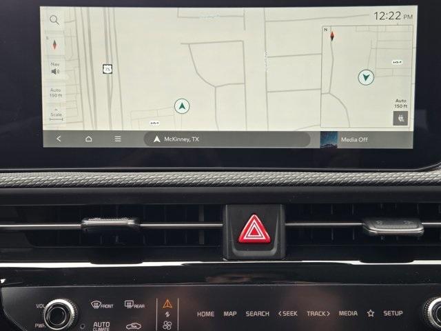 Photo of 2025 Glacier White Pearl Kia EV6