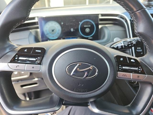 Photo of 2023 Shimmering Silver Hyundai TUCSON