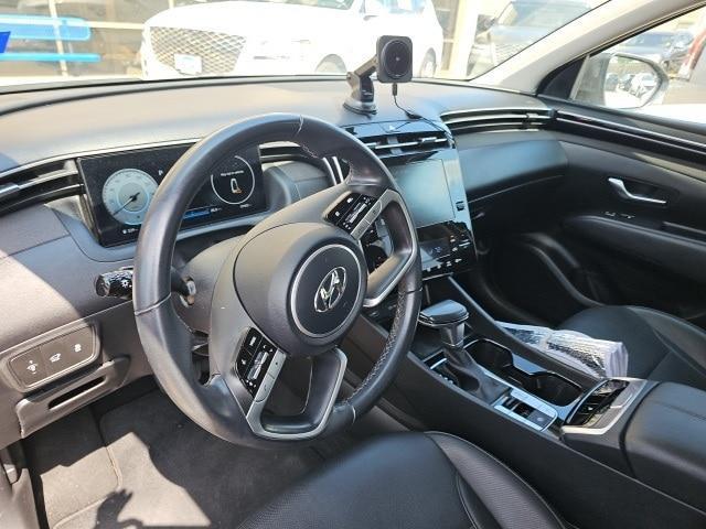 Photo of 2023 Shimmering Silver Hyundai TUCSON