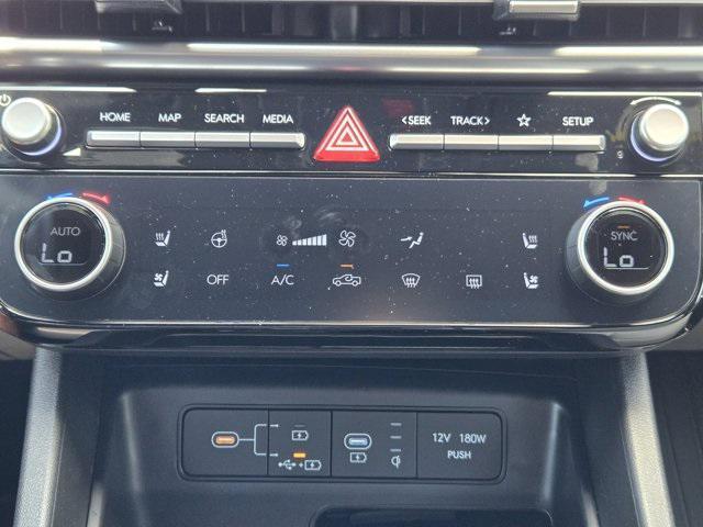 Photo of 2025 Phantom Black Hyundai SANTA CRUZ
