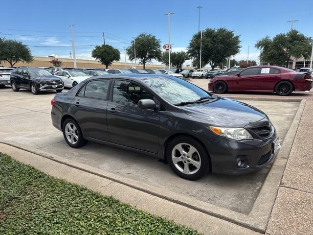 Photo of 2012 Magnetic Gray Metallic Toyota Corolla