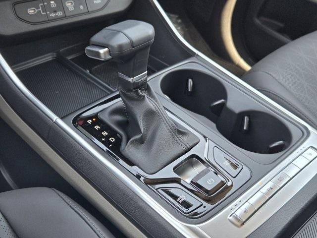 Photo of 2026 Ivory Silver Kia Carnival
