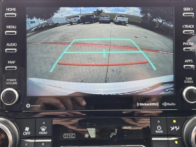 Photo of 2022 Pearl Toyota Highlander