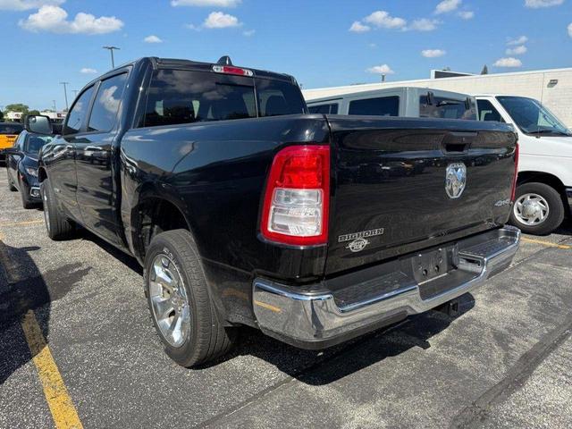 Photo of 2023 Diamond Black Crystal Pearlcoat RAM 1500