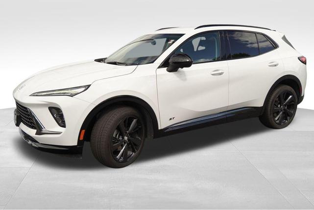Photo of 2024 Summit White Buick Envision