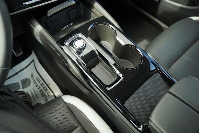 Photo of 2024 Summit White Buick Envision