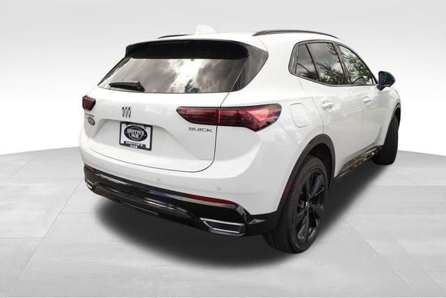 Photo of 2024 Summit White Buick Envision