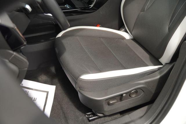 Photo of 2024 Summit White Buick Envision