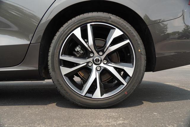 Photo of 2024 Gray Volvo S60
